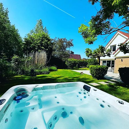 Villa Calma Rust Ruimte Luxe Inclusief Private Jacuzzi Zeewolde Eksteriør billede